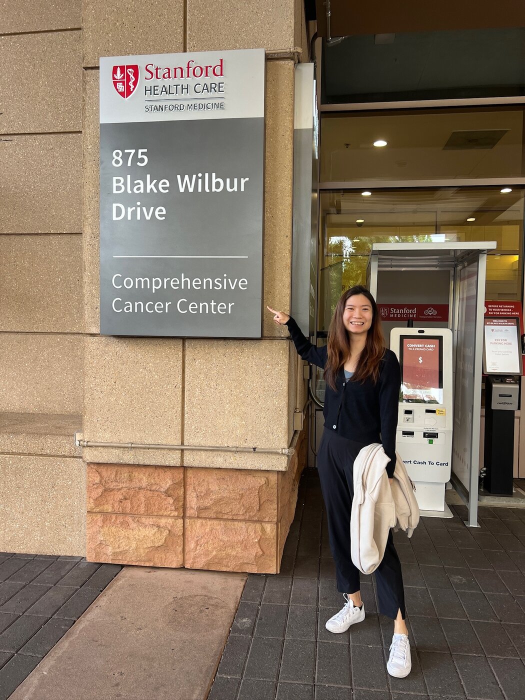 Karis at the Stanford Comprehensive Cancer Center